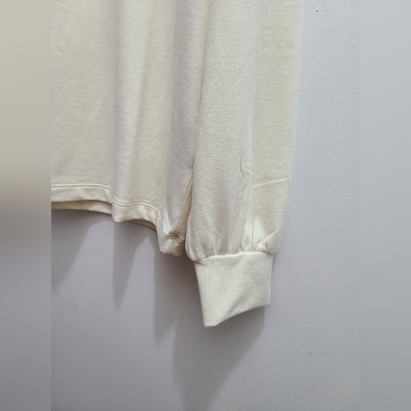 Uniqlo T shirt soft knitt high neck puff long sleeves - Picture 4 of 5